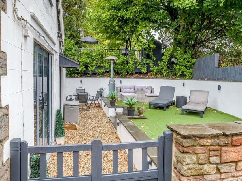 2 Bedroom Cosy Cottage With Hot Tub In Hambrook Close To Bristol City Centre Dış mekan fotoğraf