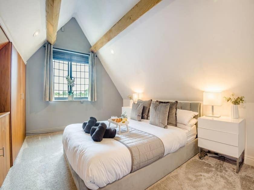 2 Bedroom Cosy Cottage With Hot Tub In Hambrook Close To Bristol City Centre Dış mekan fotoğraf